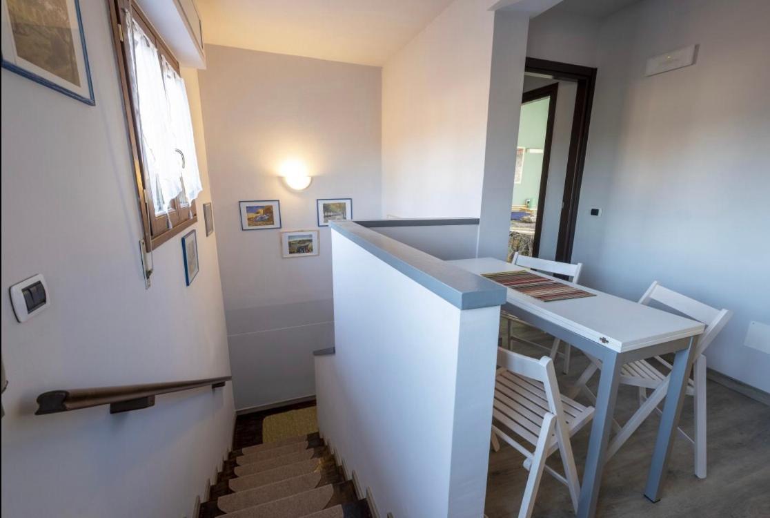Appartamento In Villa Con Giardino A 300M Dal Lago Maggiore Castelletto sopra Ticino Bagian luar foto